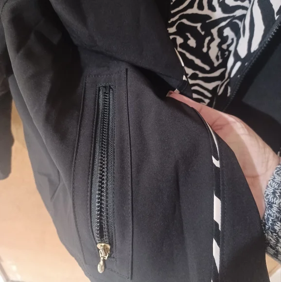 Chicos Reversible Jacket Black And White - Picture 3 of 5